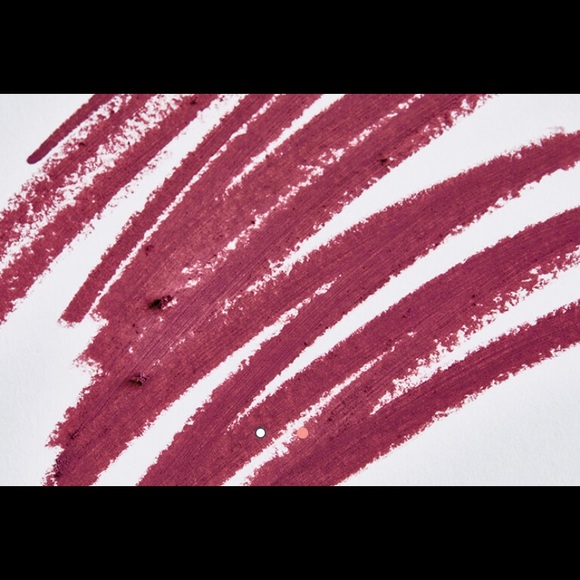 COPY - BACK IN STOCK HUDA BEAUTY Lip Duo - Picture 9 of 9